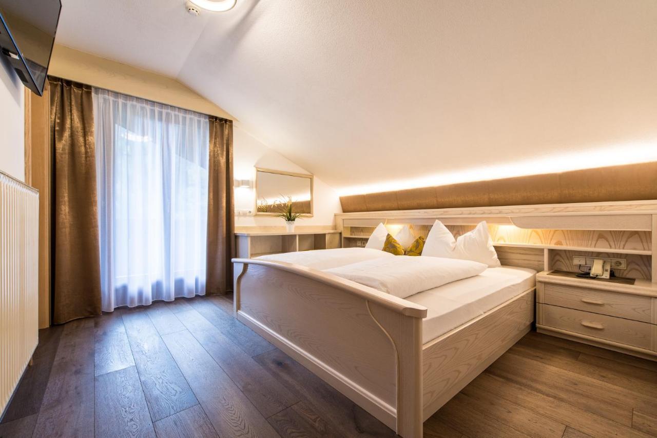 Hotel Sigmunderhof 키에네스 외부 사진