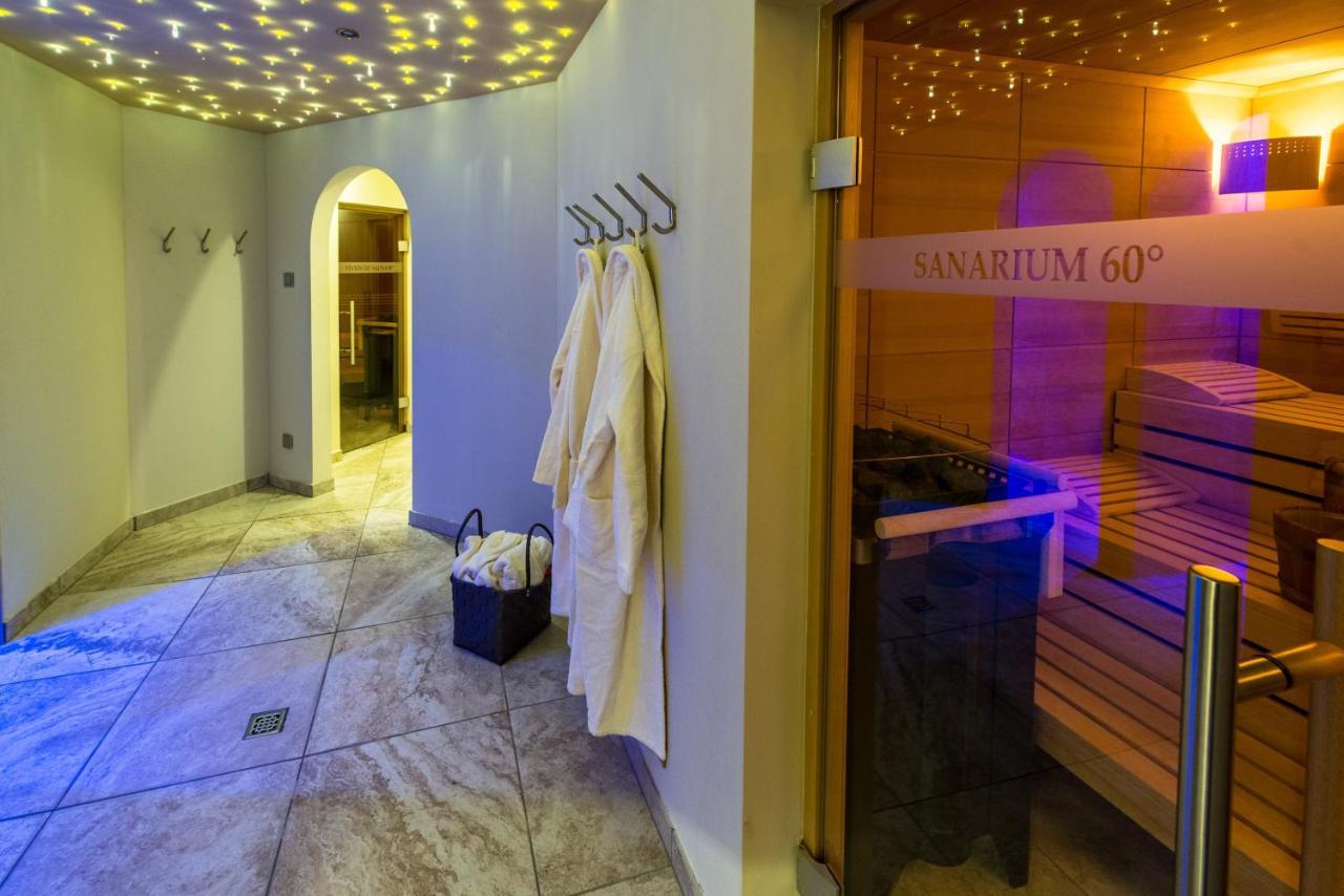 Hotel Sigmunderhof 키에네스 외부 사진