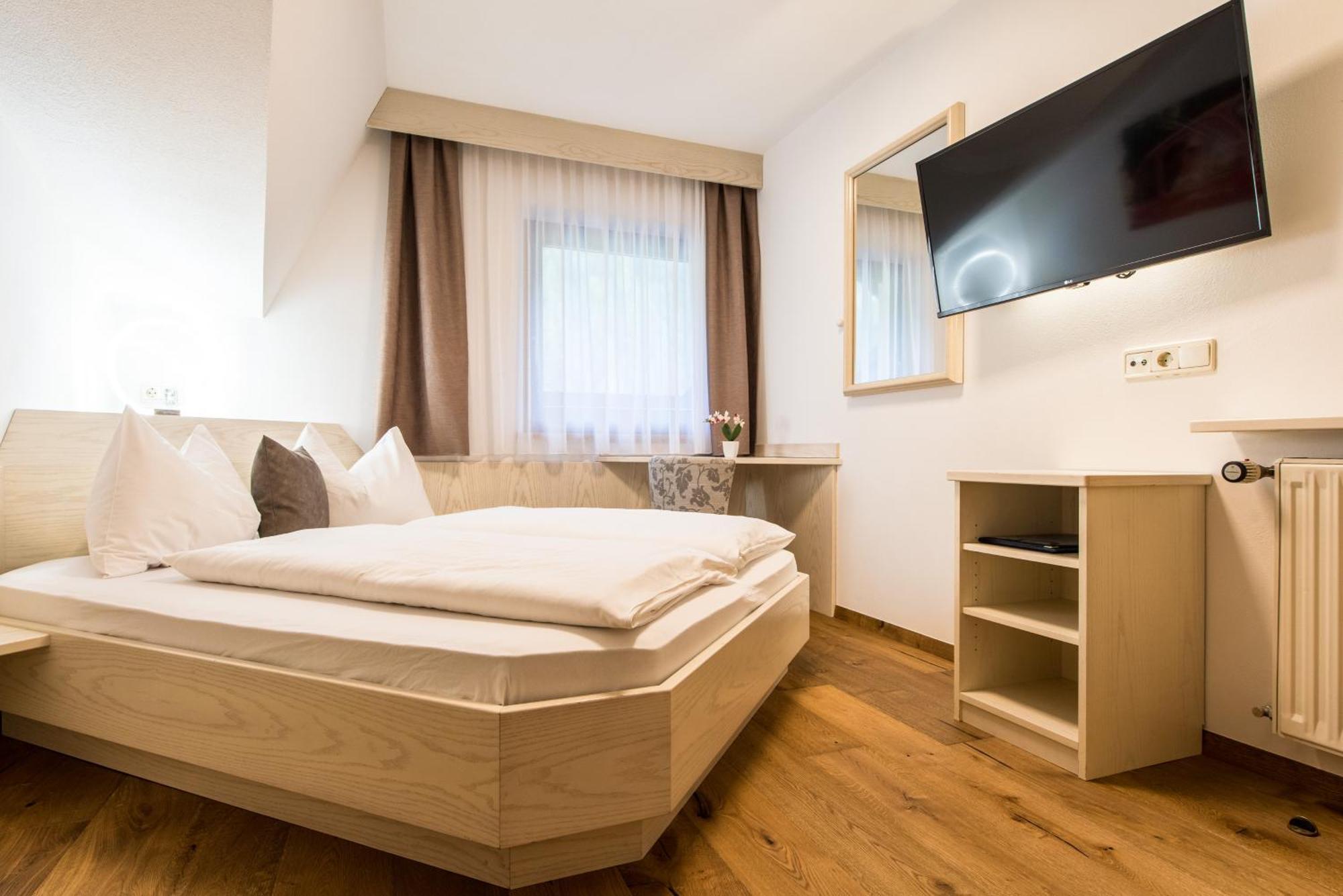 Hotel Sigmunderhof 키에네스 외부 사진